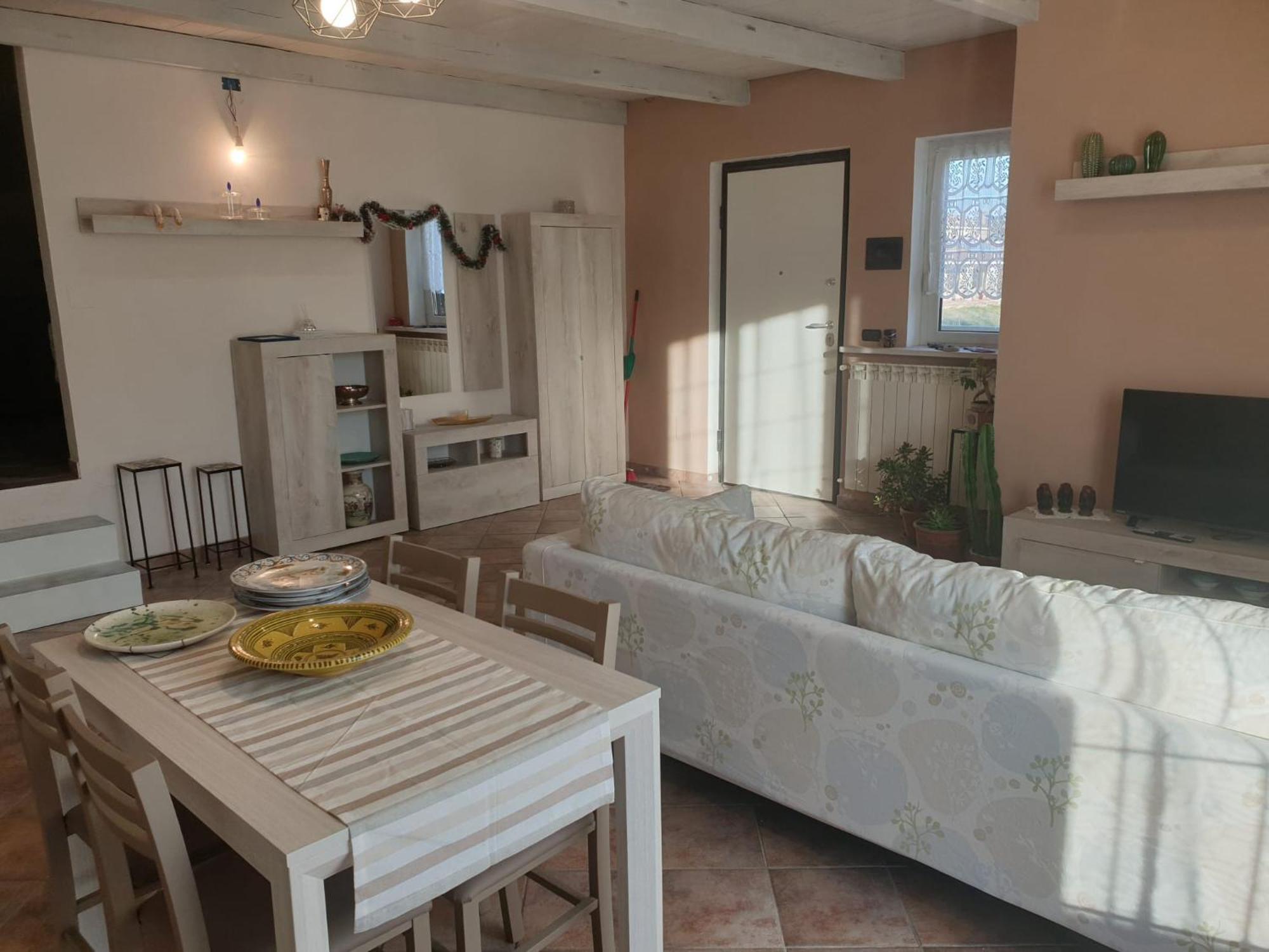 Casa Vacanze Alice E Arianna Cairo Montenotte Exterior photo